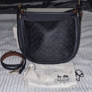 Coach Sutton Hobo With Crossbody Strap